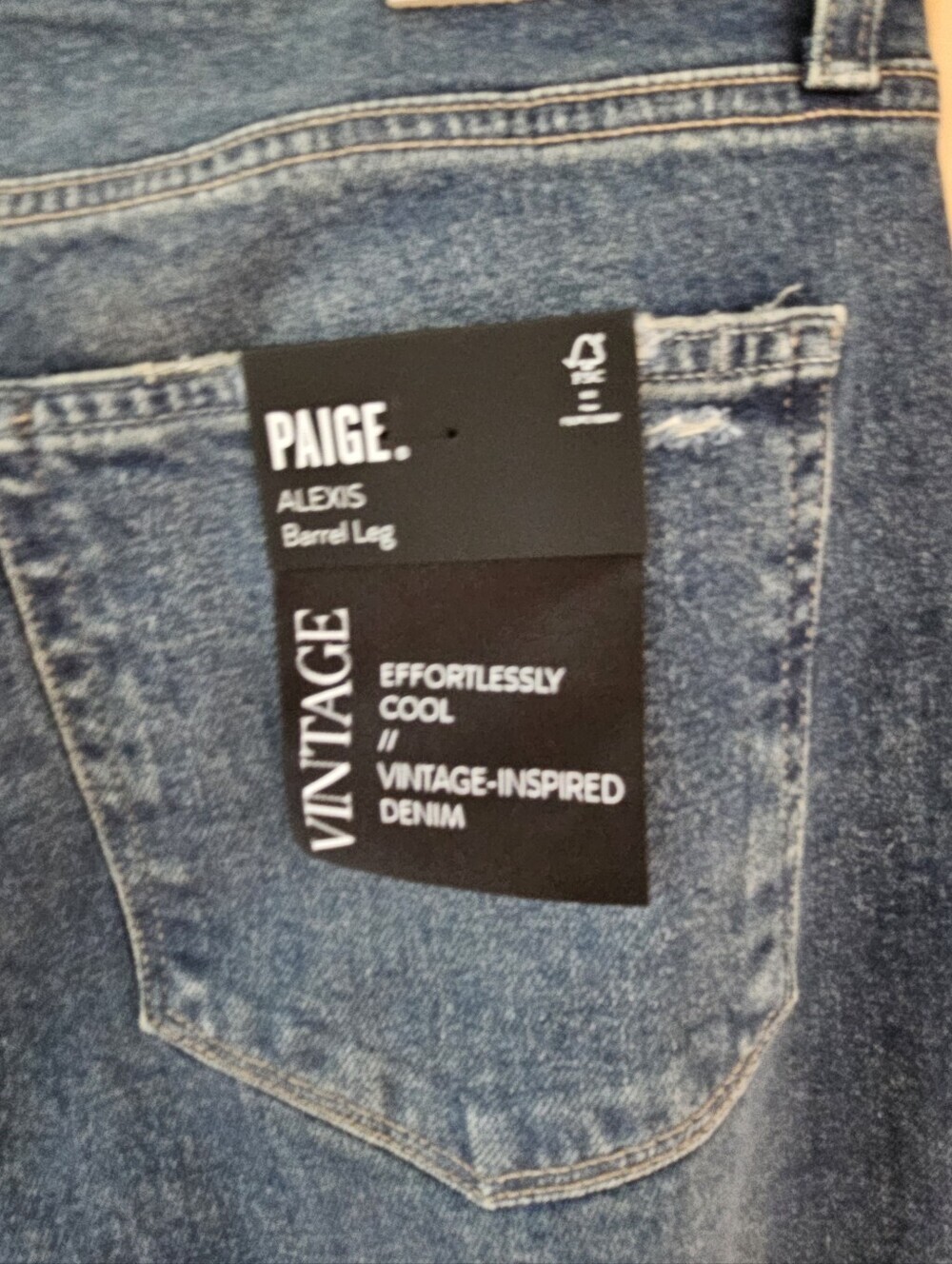 Paige Alexis Barrel Leg Jean - Picture 3 of 9